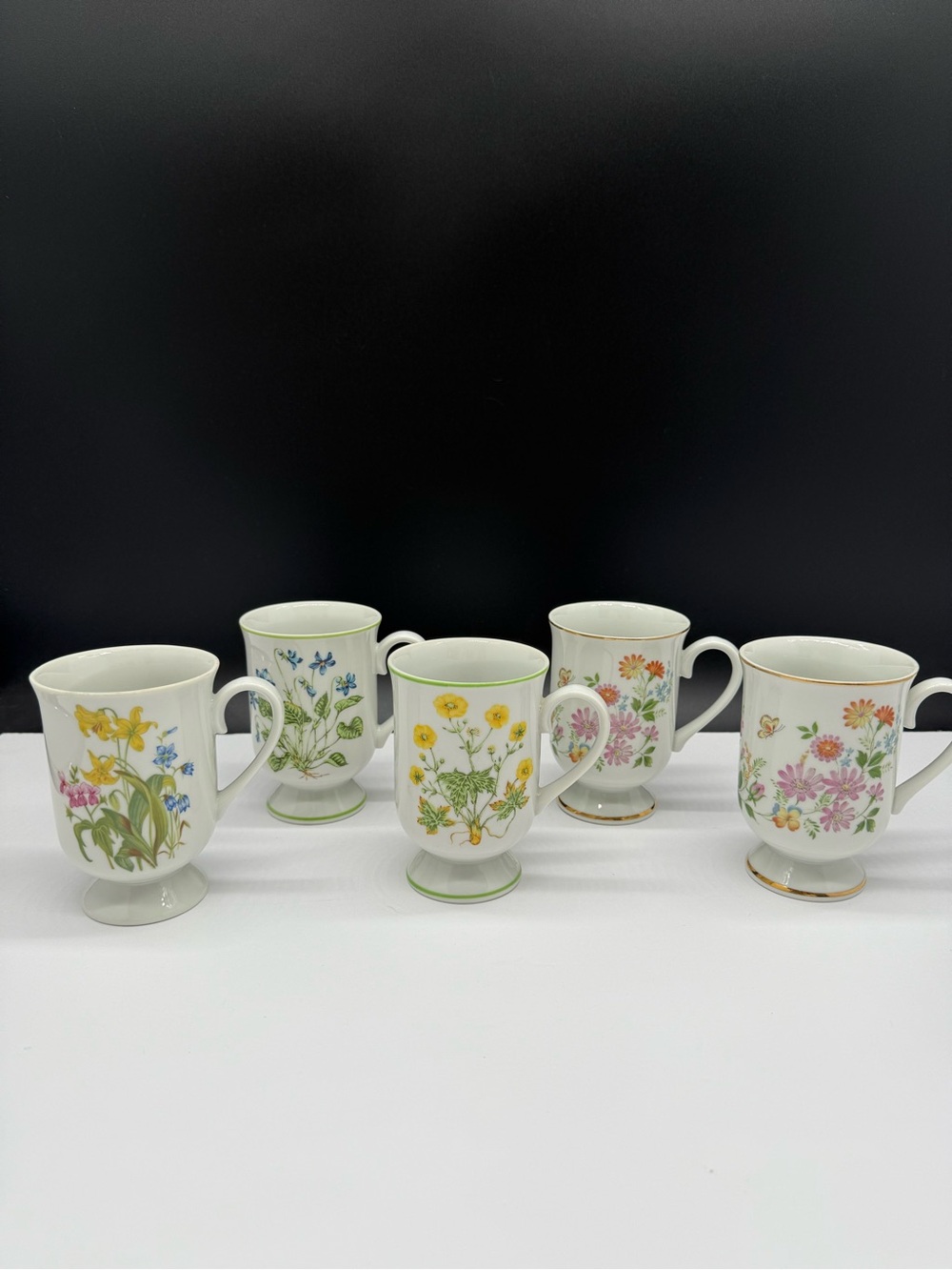Floral Porcelain Pedestal Coffee Mugs Tea Cup Set 5 Japan VTG Cottagecore